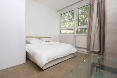 Double room - Single use to rent in Nairn Street, Poplar, London, E14