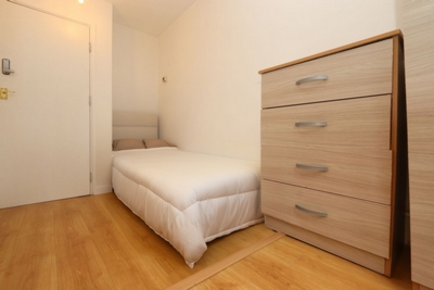 Single Room to rent in Hind Grove, Poplar, London, E14