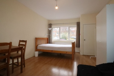 Double Room to rent in Capstan Square, Crossharbour,South Quay, London, E14