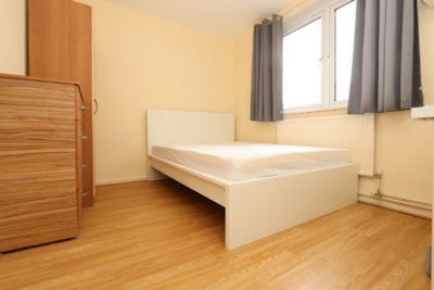 Double room - Single use to rent in Campbell Road, Bromley-By-Bow, London, E3