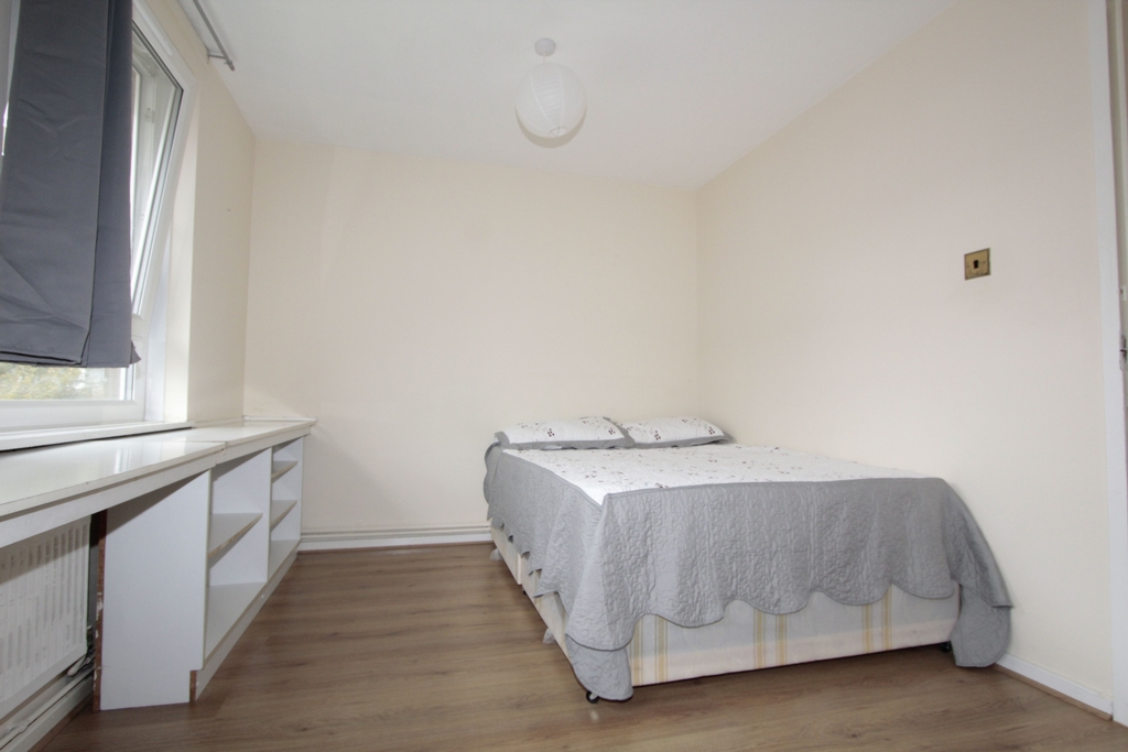 Double room - Single use to rent in Limehouse, London, E1