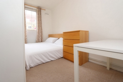 Double room - Single use to rent in Chancellor House,Green Bank, Wapping, London, E1W