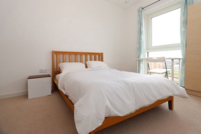 Ensuite Double Room to rent in Nyland Court,Naomi Street, Surrey Quays, London, SE8