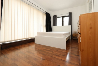 Double room - Single use to rent in Tara House,4 Deptford Ferry Road, Mudchute, London, E14