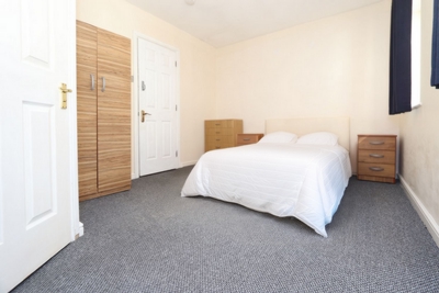 Ensuite Double Room to rent in Princes Riverside Road, Canada Water, London, SE16