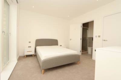 Ensuite Double Room to rent in Porters Edge Apartment,29 Surrey Quays Road, Canada Water, London, SE16