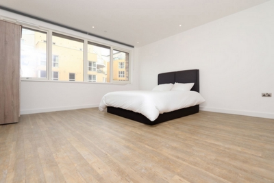 Double Room to rent in Porters Edge Apartment,29 Surrey Quays Road, Canada Water, London, SE16