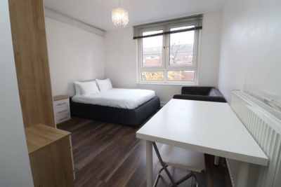 Ensuite Single Room to rent in St. John's Way, Archway, London, N19