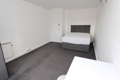 Double room - Single use to rent in Bakersfield,Crayford Road, Holloway, London, N7