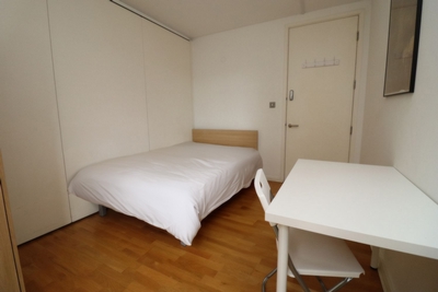 Double room - Single use to rent in Farnsworth Court, West Parkside, Greenwich, London, SE10