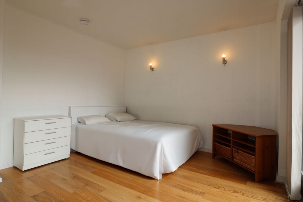 3 Bedroom Double Room to rent in North Greenwich, London, SE10