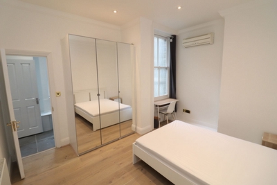 Ensuite Single Room to rent in Hyde Park Mansions,Cabbell Street, Edgware Road, London, NW1