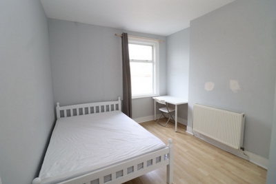 Double room - Single use to rent in Albacore Crescent, Lewisham, London, SE13