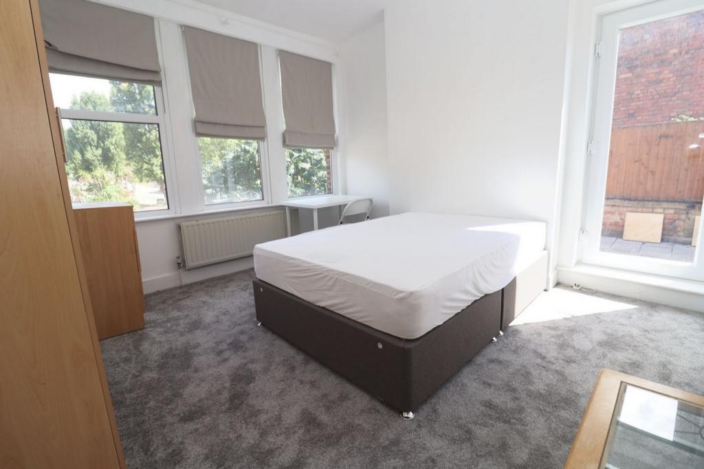 Double room - Single use to rent in Harlesden, London, NW10