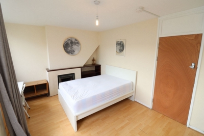 Double Room to rent in Laxfield Court,Pownall Road, Haggerston, London, E8