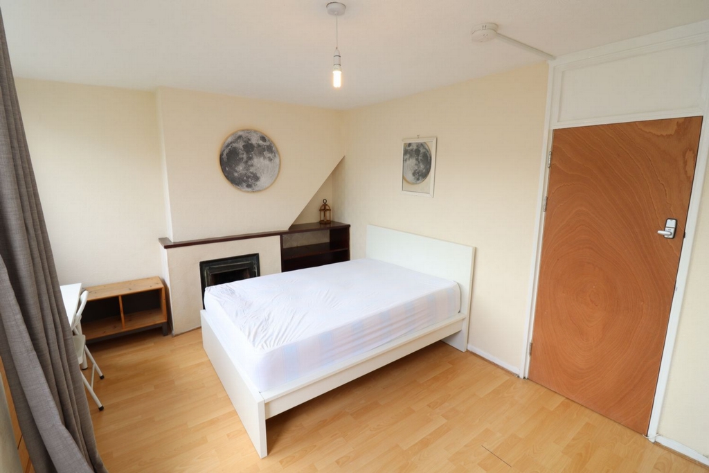 Double Room to rent in Haggerston, London, E8