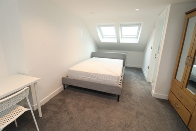 Ensuite Single Room to rent in Wells House Road, North Acton, London, NW10