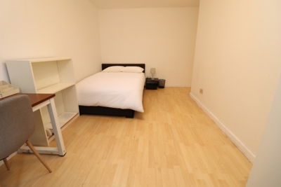 Double room - Single use to rent in Lairs Close, Caledonian Road, London, N7