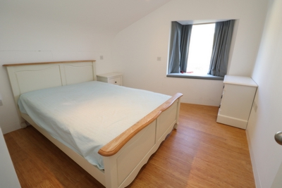 Double room - Single use to rent in Elmwood Road, Dulwich, London, SE24