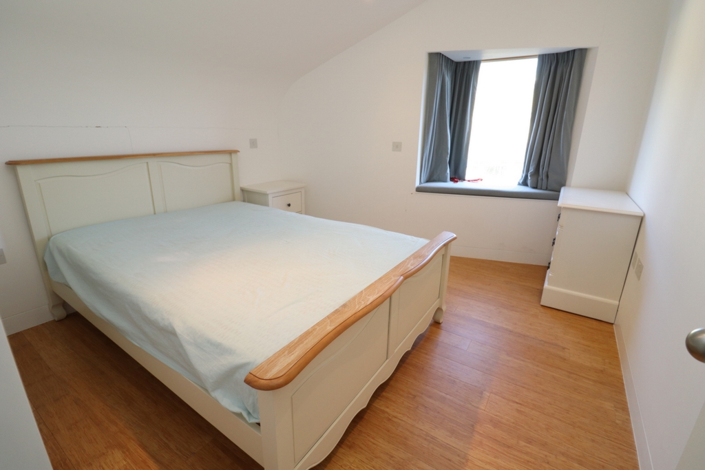 Double room - Single use to rent in Dulwich, London, SE24