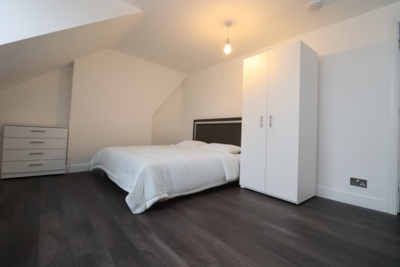 Double room - Single use to rent in Ravenshaw Street, West Hampstead, London, NW6