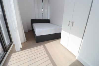 Double room - Single use to rent in Rosewood Building,Cremer Street, Hoxton, London, E2