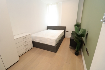 Double room - Single use to rent in Rosewood Building,Cremer Street, Hoxton, London, E2