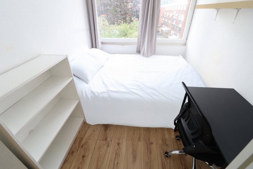 Double room - Single use to rent in Caledonian Road & Barnsbury, London, N1